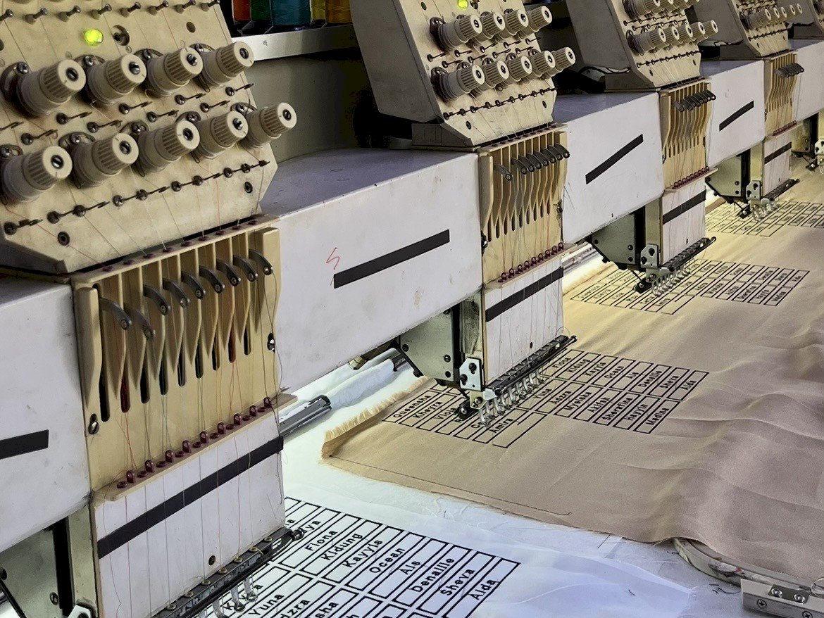 Bordir Baju Jogja - Bordir Patch & Logo Seragam Jumlah Banyak untuk Identitas yang Konsisten